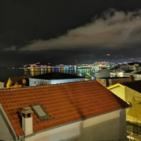 Appartement Mala Vala #2 - Seeview - 120 Qm - 3 Sz - Max 6 Pers Trogir