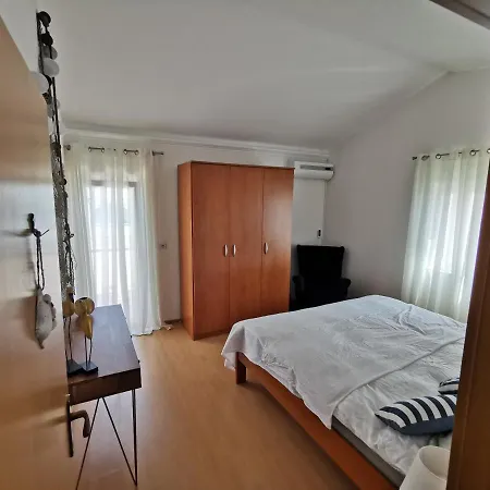 Mala Vala #2 - Seeview - 120 Qm - 3 Sz - Max 6 Pers Appartement Trogir